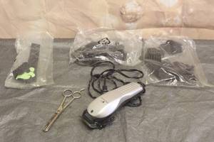 lot 39 image: PROTOCOL HC38 CLIPPERS WITH LOT OF  NEW GUARDS & MARIANNA THINNING SHEARS