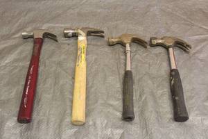 lot 42 image: TOTAL OF 4 ASSORTED BRAND CLAW HAMMERS