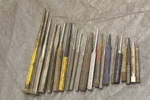 lot 50 image: TOTAL OF 21 ASSORTED BRANDSIZE TAPER PUNCH CHISELS  SEE PICS