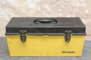 lot 4 image: WESTWARD 21 YELLOW  PORTABLE TOOL BOX WITH CONTENTS  SEE PICS