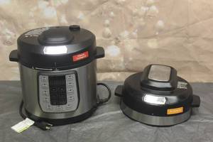 lot 7 image: EMERIL LAGASSE Y6D-AF-36B ELECTRIC PRESSURE COOKER  AIR FRYER COMBO