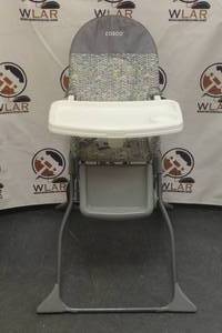 lot 17 image: COSCO SIMPLE FOLD HIGH CHAIR ,HC225FGTA