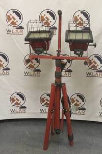 lot 21 image: DUAL WORKLIGHT ON TRIPOD STAND