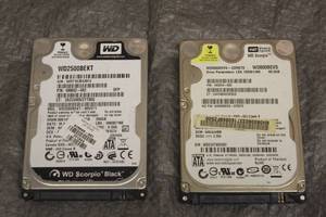 lot 97 image: TOTAL OF 2 WESTERN DIGITAL HARD DRIVE 250GB & 80GB