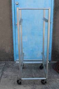 lot 127 image: ALUMINUM RACK ON CASTERS