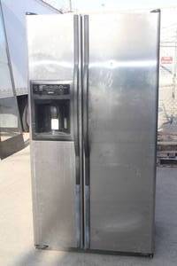 lot 131 image: KENMORE FRIDGE 596.52673201