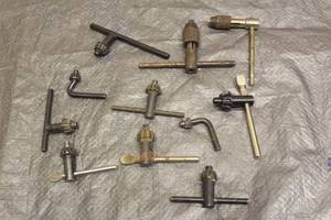 lot 161 image: LOT OF 11 CHUCK KEYS