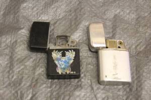 lot 8 image: TOTAL OF 2 LIGHTERS , ROMAN  RONSON