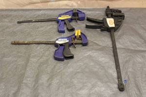 lot 52 image: TOTAL OF 3 IRWIN KETER QUICK GRIP BAR CLAMPS