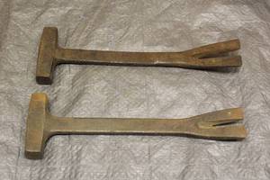 lot 80 image: TOTAL OF 2 VINTAGE CRATE HAMMERS -BRIDGEBRIDGEPORT