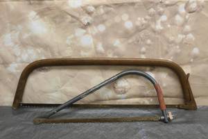 lot 94 image: TOTAL OF 2 VINTAGE METAL BOW SAWS - 22 & 33