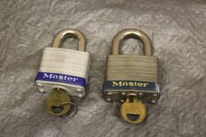 lot 117 image: TOTAL OF 2 MASTER LOCKS WITH KEYS , No.1 & No.3