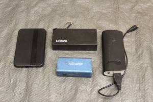 lot 137 image: TOTAL OF 4 POWER BANKS - HYPE, BC, MY CHARGE,UNIDEN