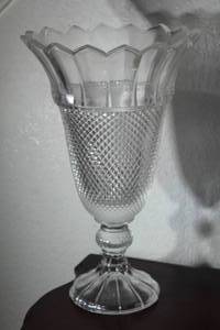 lot 166 image: VINTAGE LARGE 1970S SHANNON CRYSTAL 16H TIARA VASE