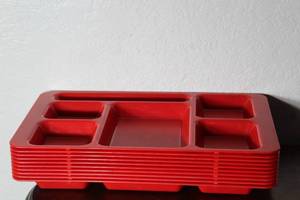 lot 167 image: TOTAL OF 10 RED CAMBRO 1596CW  POLYCARB 5 FOOD COMPARTMENT AND  UTENSIL SECTION TRAYS