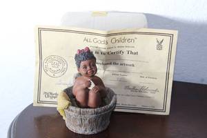 lot 181 image: VINTAGE MISS MARTHA ORIGINALS ALL GODS CHILDREN BETSY ITEM No. 1513 EDITION No. 95