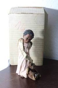 lot 184 image: VINTAGE MISS MARTHA ORIGINALS ALL GODS CHILDREN MARIAH No.2501