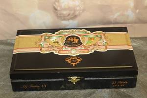 lot 32 image: MY FATHER GARCIA & GARCIA CT EDITION  WOOD CIGAR BOX ,MADE IN NICARAGUA