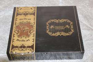 lot 59 image: HELLCAT ESTEBAN CARRERAS TORO GRANDE WOOD CIGAR BOX ,MADE IN NICARAGUA