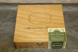 lot 71 image: AGANORSA LEAF CASA FERNANDEZ WOOD CIGAR BOX, MADE IN MIAMI