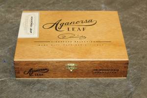 lot 92 image: AGANORSA LEAF SIGNATURE SELECTION SIGNED & NUMBERED 528 OF 800 WOOD CIGAR BOX , MADE IN NICARAGUA  SEE PICS