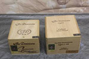 lot 110 image: 2 LA FLOR DOMINICAN CAMEROONLIGERO WOOD CIGAR BOXES
