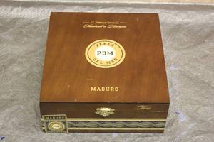 lot 114 image: PERLA DEL MAR PDM MADURO TORO WOOD CIGAR BOX MADE IN NICARAGUA