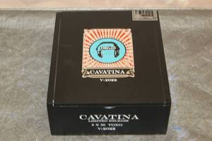 lot 122 image: EMILIO CAVATINA LIMITED RELEASE TORO VI2022 WOOD CIGAR BOX MADE IN NICARAGUA