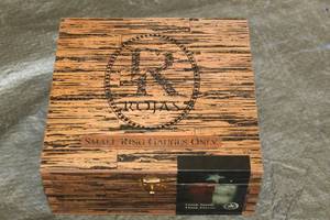 lot 134 image: ROJAS ROBUSTA WOOD CIGAR BOX MADE IN NICARAGUA