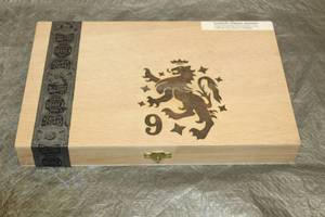 lot 154 image: DREW ESTATE LIGA PRIVADA NO.9 TORO TUBO WOOD CIGAR BOX MADE IN NICARAGUA