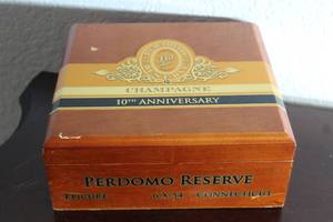 lot 169 image: PERDOMO CHAMPAGNE LTD SERIES 10TH ANNIVERSRY PERDOMO RESERVE CONNECTICUT WOOD CIGAR BOX