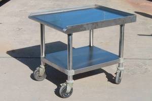lot 16 image: OUKERS 24  TWO TIER STAINLESS STEEL STATIONARY EQUIPMENT STANT WORK TABLE&nbsp UTILITY CART WITH UNDERSHELF ON CASTERS , DCES-2430&nbsp
