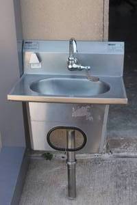 lot 40 image: EAGLE GROUP STAINLESS STEEL HAND SINK WITH GOOSE NECK FAUCET