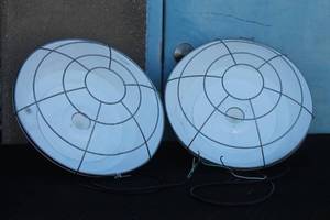 lot 52 image: TOTAL OF 2 INDUSTRIAL WHITE PORCELAIN 18 DIAM BARN LIGHTS&nbsp
