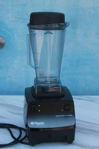 lot 90 image: &nbspVITAMIX VM0100 COMMERCIAL BLENDER DRINK MACHINE  TESTED &amp WORK&nbsp