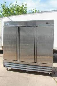 lot 115 image: AVANTCO COMMERCIAL&nbsp STAINLESS STEEL SOLID 3-SELF CLOSING&nbsp DOORS REACH IN REFRIGERATOR ( 9-SHELVES &amp BRACKETS ALL INCLUDED ) ON CASTERS&nbsp  TESTED &amp WORK