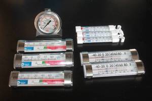 lot 131 image: TOTAL OF 9 FREEZER REFRIGERATOR THERMOMETERS  SEE PICS&nbsp