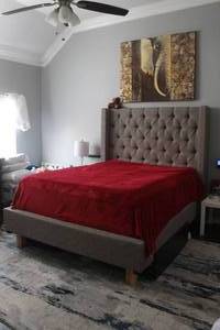 lot 115 image: GREY TUFTED UPHOLSTERED 69 PLATFORM  BED  MATRESS NOT INCLUDED ,HEADBOARD, FOOTBOARD & SIDERAILS