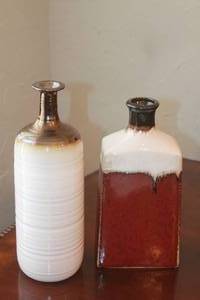 lot 132 image: TOTAL OF 2 GLOSSY GLAZED CERAMIC VASES 13, & 14 12