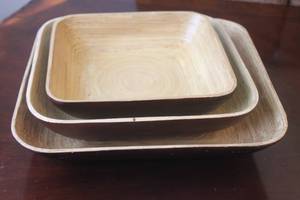 lot 140 image: TOTAL OF 3PC BAMBOO NATURAL SQUARE DEEP BOWLS , 14, 12,9