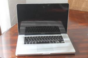 lot 165 image: APPLE MAC BOOK PRO A1286  NO POWER ADAPTER