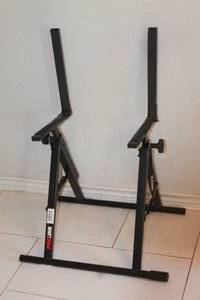 lot 218 image: PRO LINE ADGUSTABLE HEIGHT AMP STAND