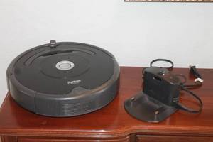 lot 238 image: ROBOT ROOMBA 675 WITH CHARGING DOCKSTATION