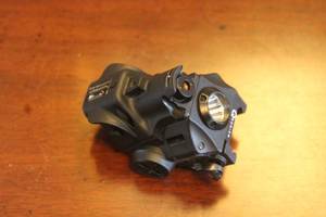 lot 250 image: QSERIES LS141 RAIL MOUNT FIREARM LASER