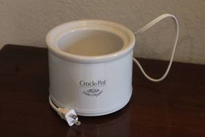 lot 255 image: MINI CROCKPOT WITHOUT LID