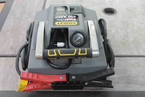 lot 262 image: STANLEY FAT MAX 450AMP INSTANT STARTING POWER JUMPSTART SYSTEM WITH COMPRESSOR