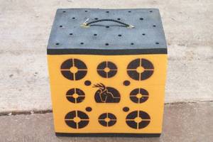 lot 267 image: CROSSBOW TARGET