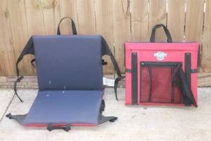 lot 269 image: TOTAL OF 2 -THE CRAZY CREEK OUTDOOR COMFORT CHAIRS