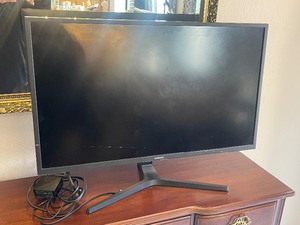 lot 223 image: SAMSUNG 32  COMPUTER  MONITOR LU32J59OUQNXZA  POWER ON  BLUE SCREEN NO POWER ADAPTER