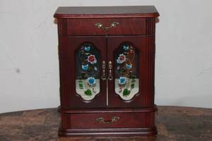 lot 21 image: VINTAGE WOOD ONE DRAWER  MULTI- COLOR GLASS DOORS WITH MIRROR TABLE TOP ARMOIRE JEWELRY BOX 11 X 14H   SEE PICS